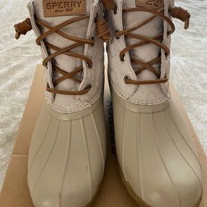 Sperry boots
